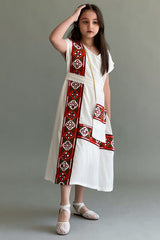 A soft girls' galabiya embroidered with burgundy Sadu 