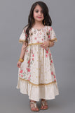 Girls' linen robe with floral prints, decorated with beads and Lulu, beige colour 