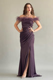 Satin dress decorated with mauve feathers