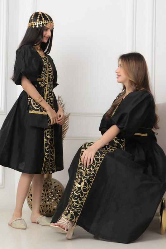 Girls' oriental galabiya, embroidered with puff sleeves, black 