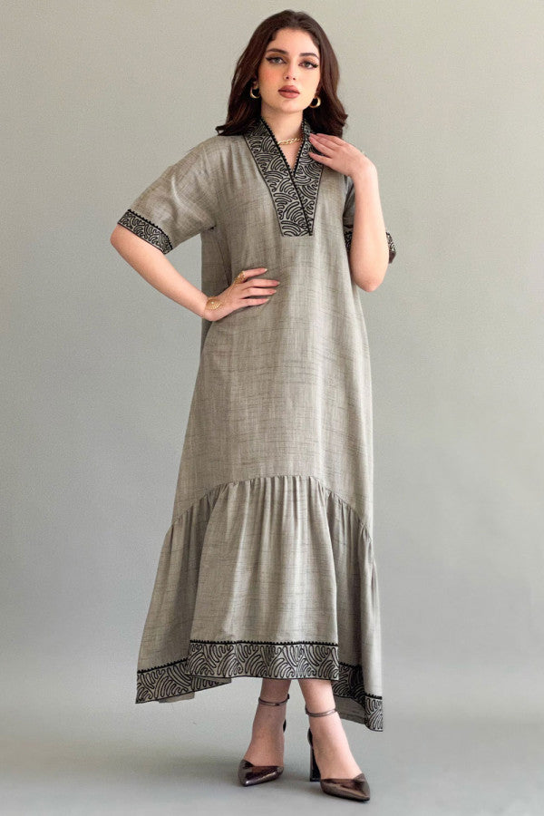 Soft jalabiya with embroidered edges, olive colour