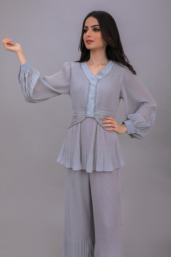 Gray color pleated blouse and pants set at the waist