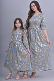 Girls' jalabiya with a dress design embroidered with gray-gold sequins