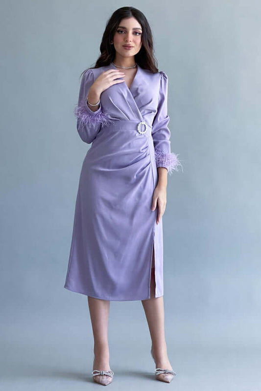 Pleated dress with side slit, mauve color