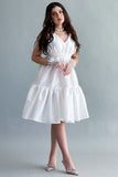 Short dress with a closed layer, white