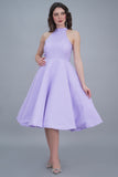 Short dress with high neck, lavender color