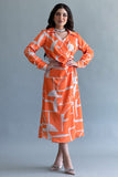 فستان ميدي بتصميم لف لون برتقالي