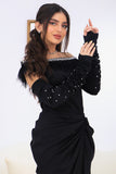 Midi dress with embroidered collar and decorated with feathers, black