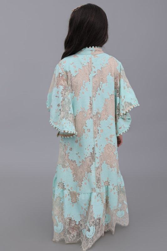 Girls' lace robe with elegant design