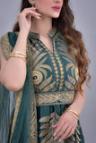 Jalabiya with an Indian design, embroidered with a green tulle shawl on the shoulder 