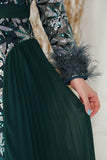 فستان بليسيه مطرز بالترتر لون اخضر