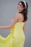 Evening dress with split design, yellow